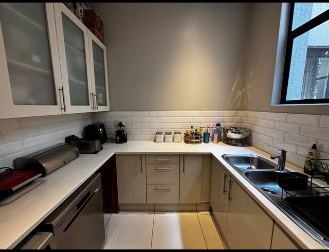 3 BEDROOM CLUSTER TO LET IN HOUGHTON ESTATE